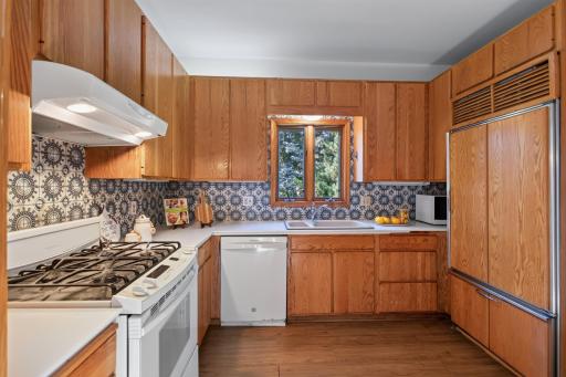 121 Maria Avenue, Saint Paul, MN 55106