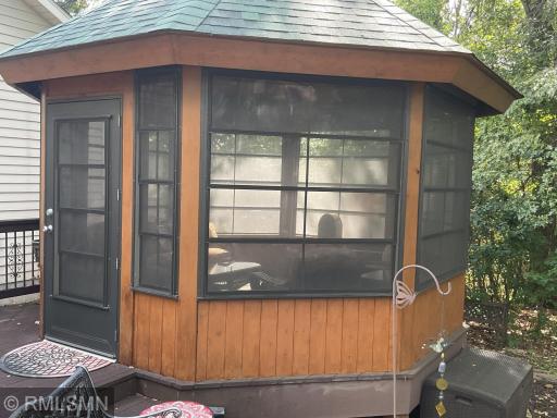 2139 14th Avenue E, North Saint Paul, MN 55109