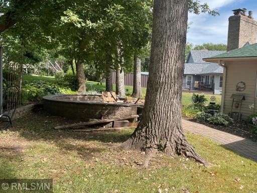 2139 14th Avenue E, North Saint Paul, MN 55109