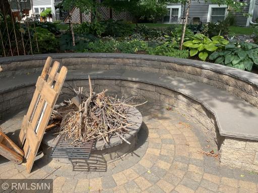 2139 14th Avenue E, North Saint Paul, MN 55109