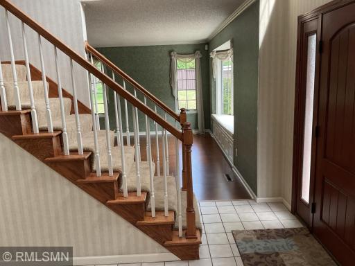 2139 14th Avenue E, North Saint Paul, MN 55109