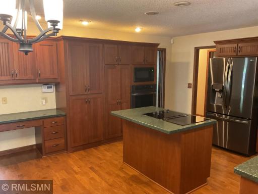 2139 14th Avenue E, North Saint Paul, MN 55109