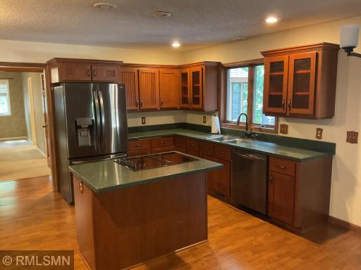 2139 14th Avenue E, North Saint Paul, MN 55109