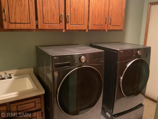 2139 14th Avenue E, North Saint Paul, MN 55109
