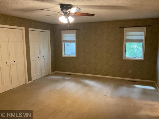 2139 14th Avenue E, North Saint Paul, MN 55109
