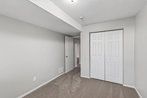 20_9091_207th20_mls.jpg