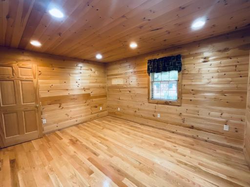 2225 Riverdale Road, Mora, MN 55051