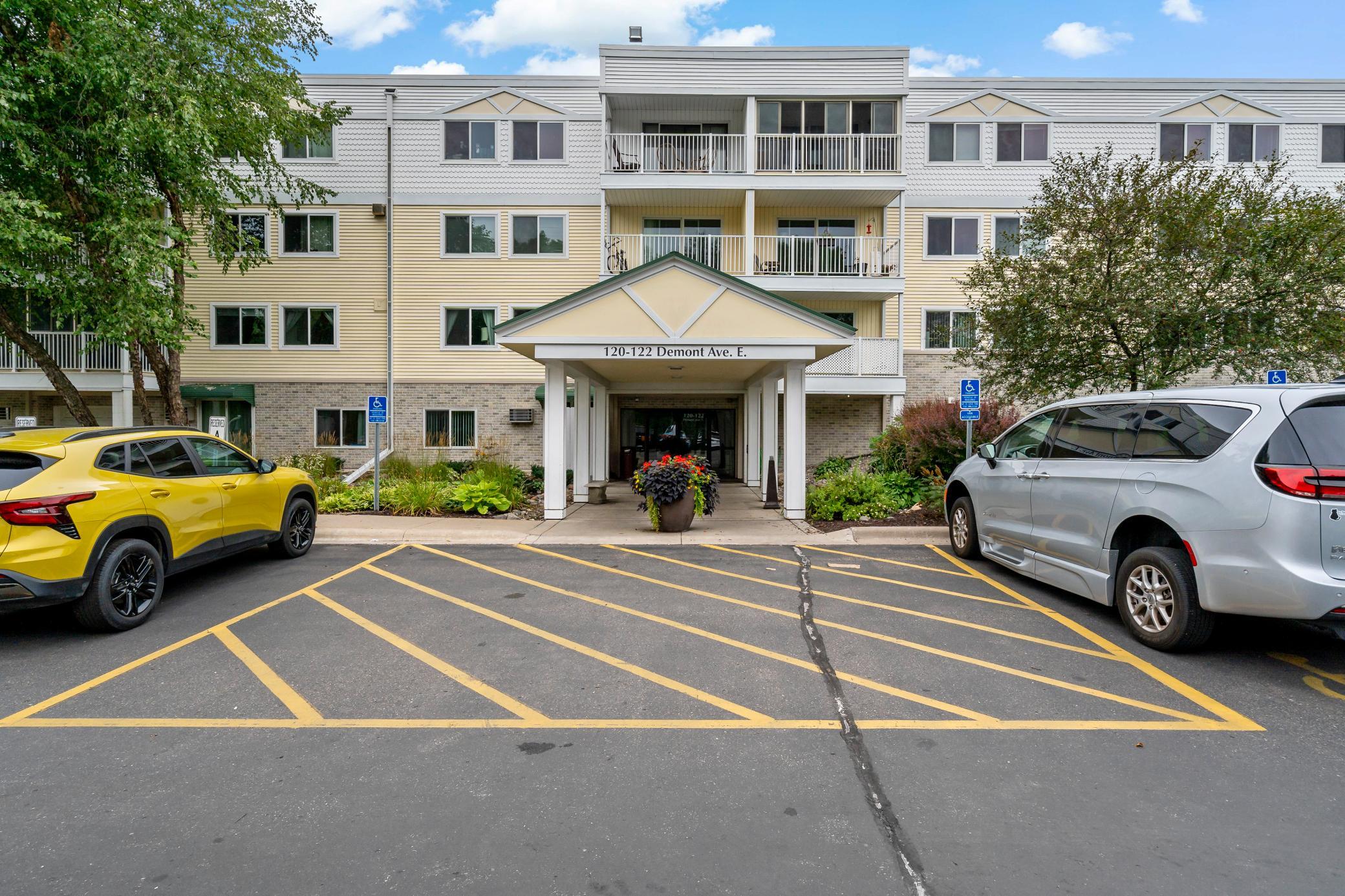 Property photo for 132 Demont Avenue E, 325, Little Canada, MN 55117