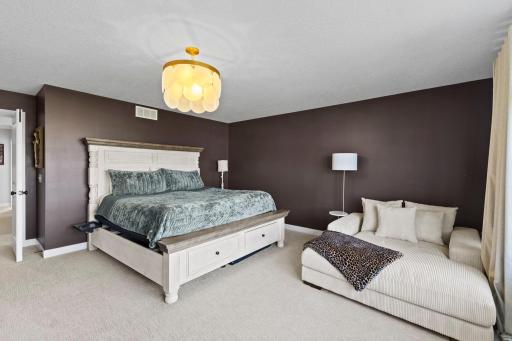 10166 Shadyview Lane N, Maple Grove, MN 55311