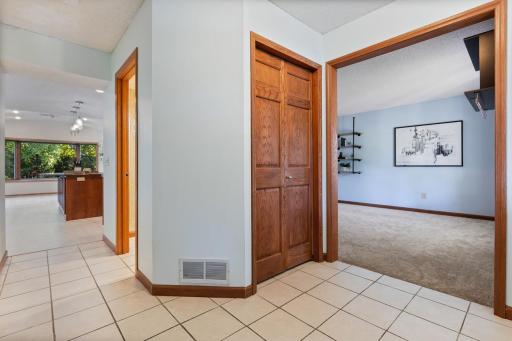 8818 Belvedere Drive, Eden Prairie, MN 55347
