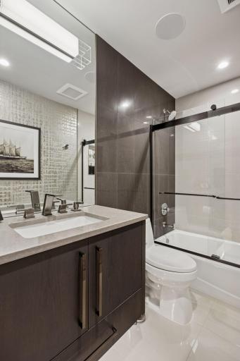 1201 Yale Place, 1110, Minneapolis, MN 55403