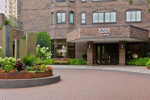 1201 Yale Place, 1110, Minneapolis, MN 55403