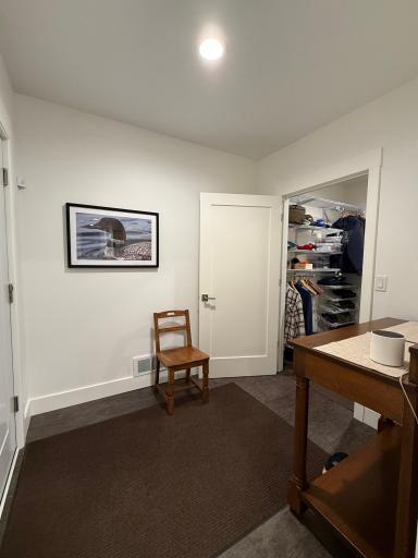 Family Entry w Walk In Closet