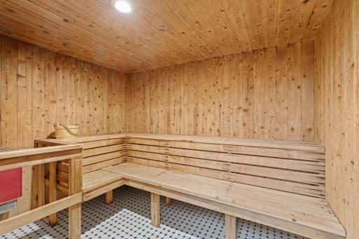 Separate men's and women's sauna