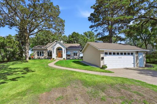 Photo for 7 S Shore Drive, Forest Lake, MN 55025 - listing #7138930 7 S Shore Drive, Forest Lake, MN 55025