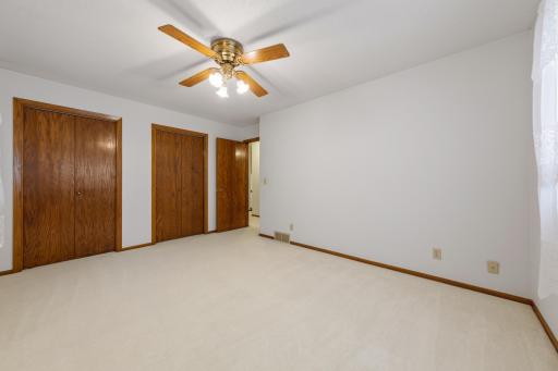 2533 Woodland Drive, Faribault, MN 55021