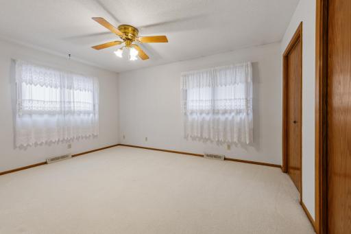 2533 Woodland Drive, Faribault, MN 55021