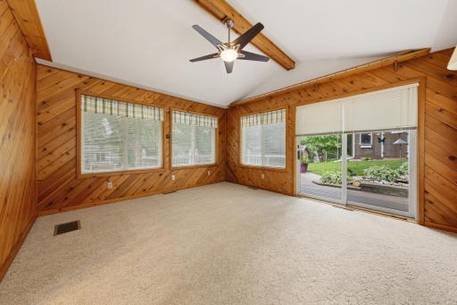 2533 Woodland Drive, Faribault, MN 55021
