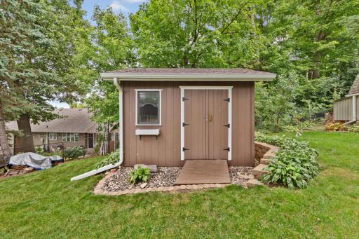2533 Woodland Drive, Faribault, MN 55021