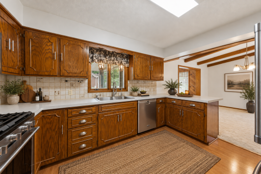 2533 Woodland Drive, Faribault, MN 55021