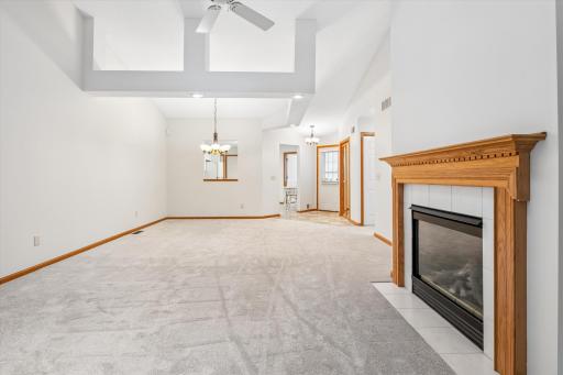 13048 Falcons Way, Savage, MN 55378