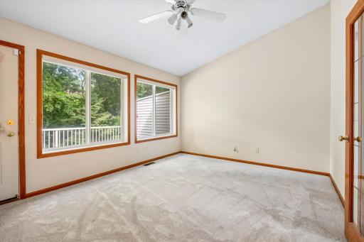 13048 Falcons Way, Savage, MN 55378