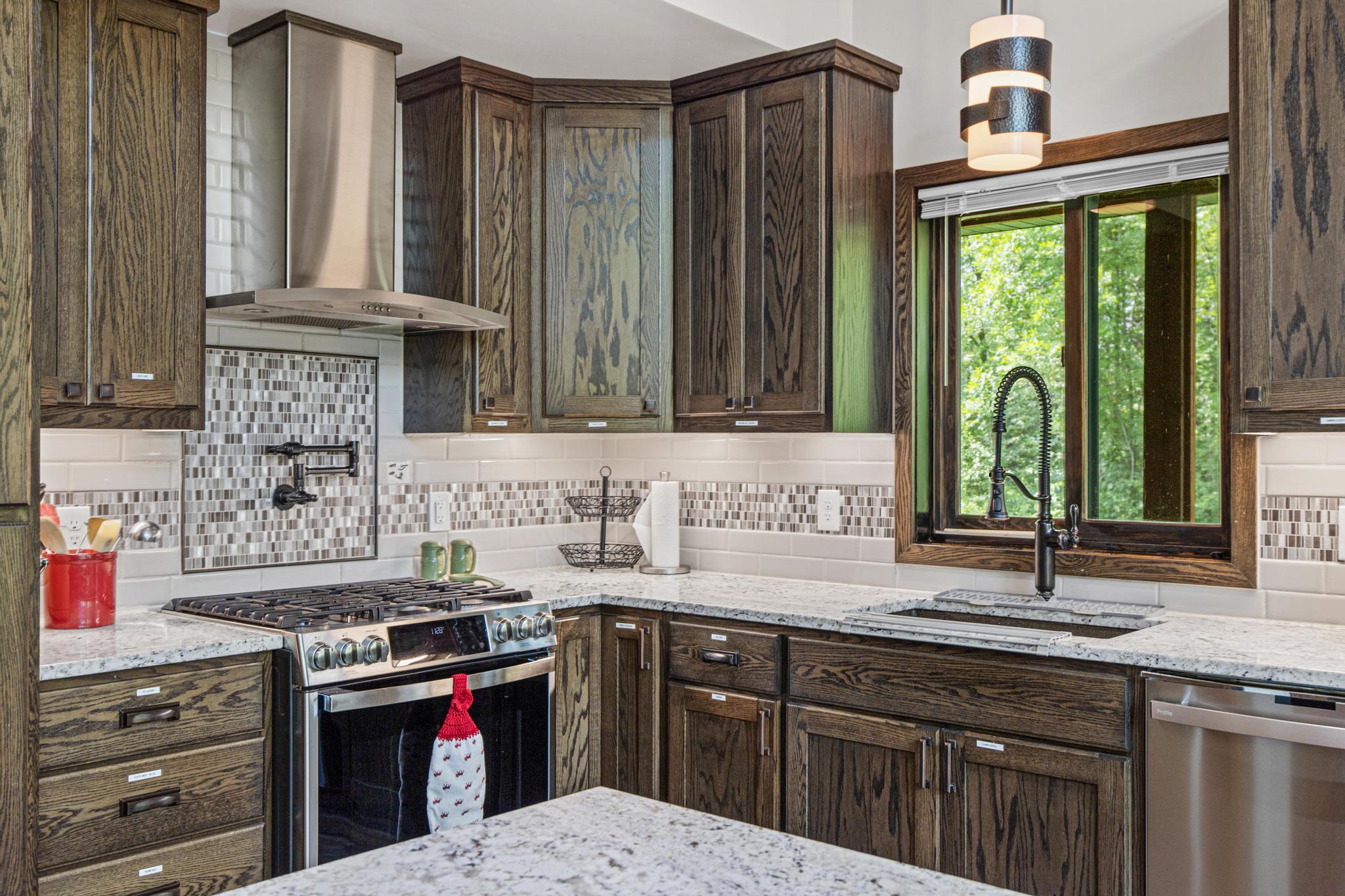 Gourmet kitchen to create the best meals with family and friends