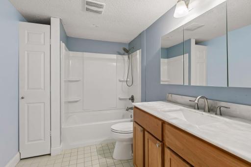 11315 40th Avenue N, Plymouth, MN 55441