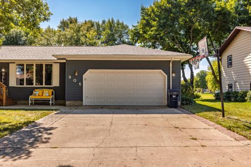 906 10th Street S, Benson, MN 56215