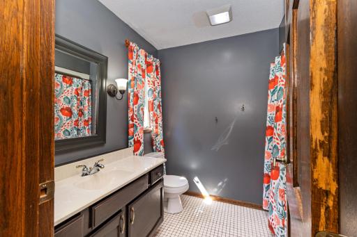 906 10th Street S, Benson, MN 56215