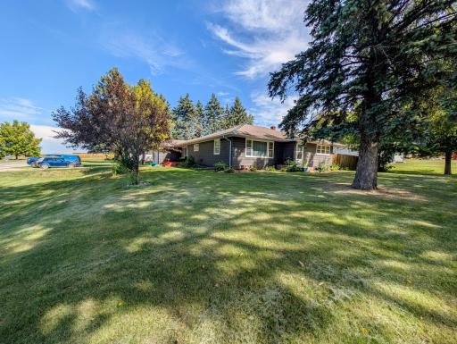 220 2nd Avenue NW, Rothsay, MN 56579