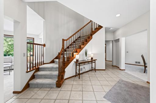 Large foyer for grand enterance