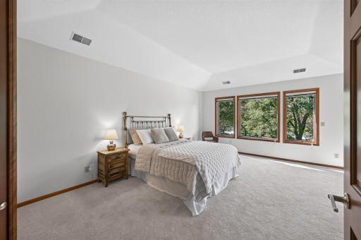 primary suite overlooking the lake