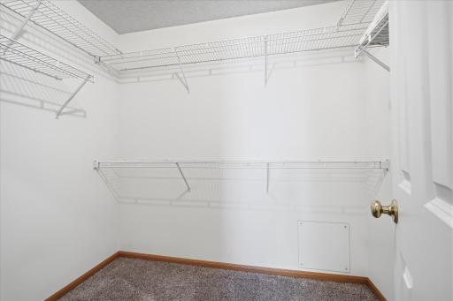 8994 92nd Street S, Cottage Grove, MN 55016