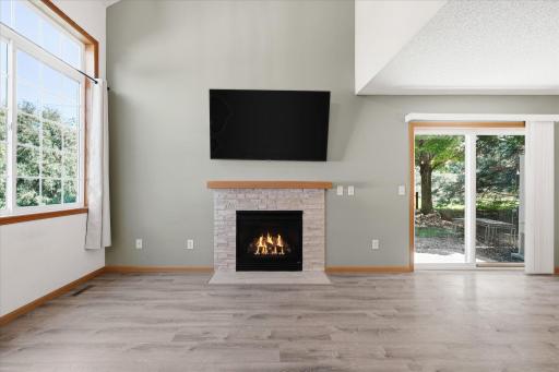 8994 92nd Street S, Cottage Grove, MN 55016