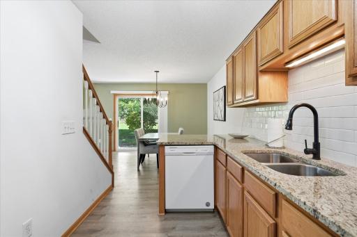 8994 92nd Street S, Cottage Grove, MN 55016
