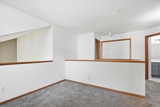 8994 92nd Street S, Cottage Grove, MN 55016