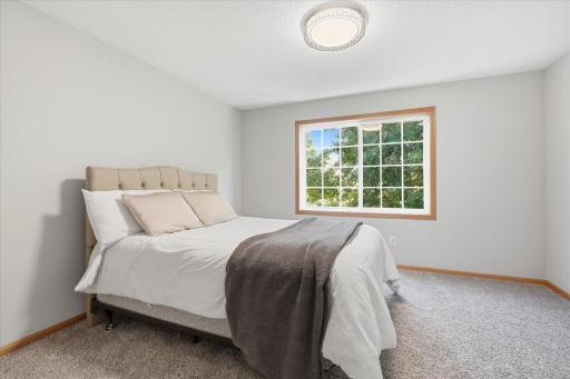 8994 92nd Street S, Cottage Grove, MN 55016