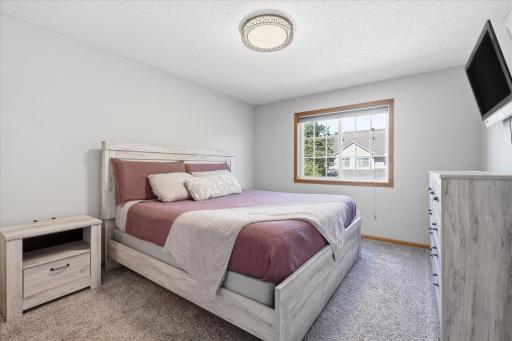 8994 92nd Street S, Cottage Grove, MN 55016