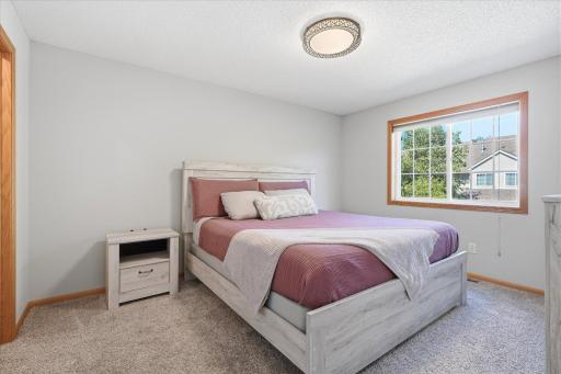 8994 92nd Street S, Cottage Grove, MN 55016