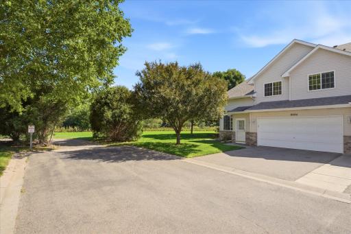8994 92nd Street S, Cottage Grove, MN 55016