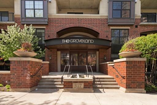 317 Groveland