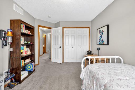 7-web-or-mls-4360 Empress Drive - Timothy Sheehan - Keller Williams - FRAMElogic.media 4.jpg