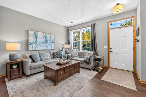 18-web-or-mls-4360 Empress Drive - Timothy Sheehan - Keller Williams - FRAMElogic.media 15.jpg