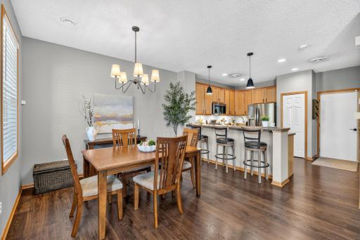 22-web-or-mls-4360 Empress Drive - Timothy Sheehan - Keller Williams - FRAMElogic.media 19.jpg