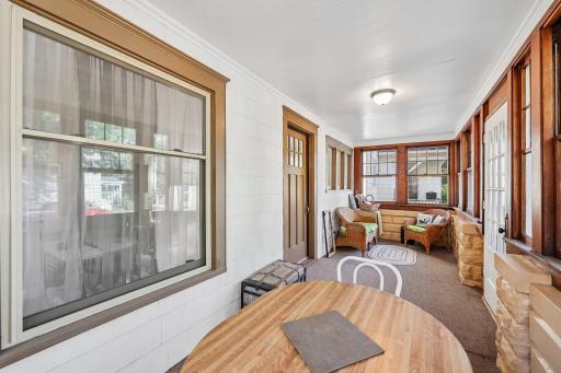 35-web-or-mls-Simpson St-S0409-035.jpg