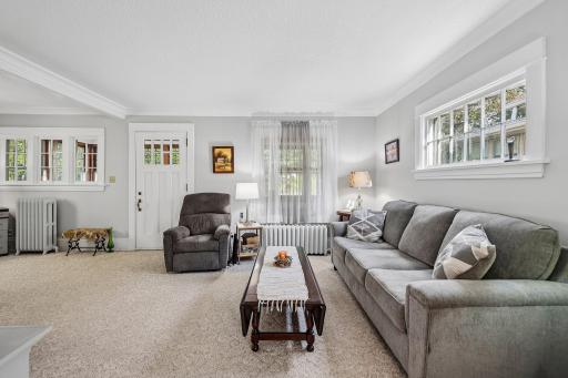 9-web-or-mls-Simpson St-S0409-009.jpg