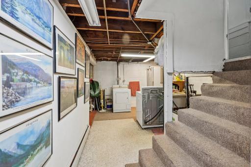 31-web-or-mls-Simpson St-S0409-031.jpg