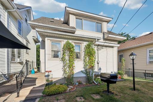 43-web-or-mls-Simpson St-S0409-043.jpg