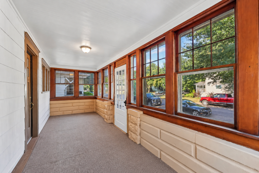 655 Simpson Street, Saint Paul, MN 55104
